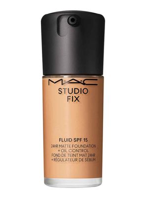 Base de Maquillaje M·A·C Studio Fix Fluid SPF 15 24HR Matte Foundation NC37
