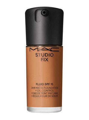 Base de Maquillaje M·A·C Studio Fix Fluid SPF 15 24HR Matte Foundation NC46
