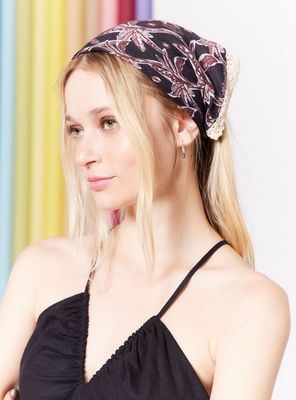 Pañuelo con Borde Broderie