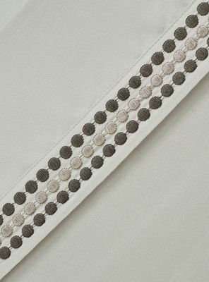 Imagen 2 del producto Sábanas 1.5 Plazas Bordada Beige