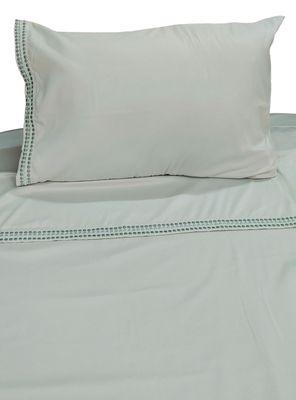 Sábanas 1.5 Plazas Bordada Verde