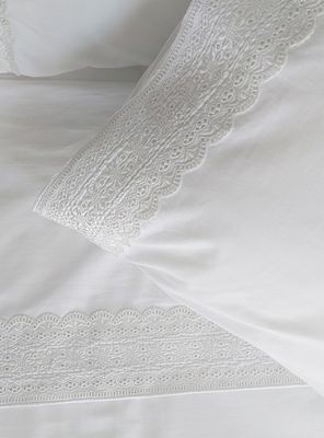 Imagen 2 del producto Sábanas  1.5 Plazas 180 Hilos Broderie Blanco