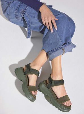 Sandalia Plataforma Deportiva Velcro Mujer