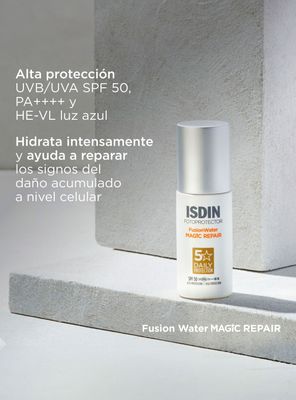 Imagen 2 del producto Fotoprotector Fusion Water Magic REPAIR SPF 50 50 ml ISDIN
