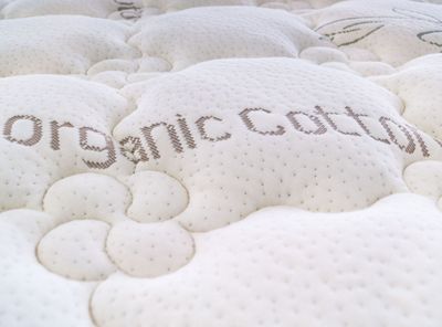 Imagen 2 del producto Cama Europea Cotton Organic King + Set Muebles Aragón