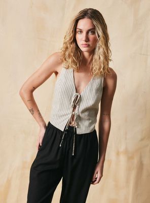 Blusa con Doble Amarra Frontal