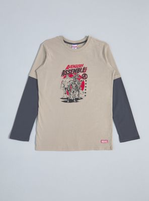 Polera con Mangas en Contraste y Focal Print