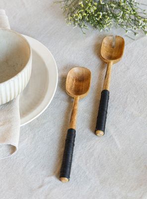 Imagen 2 del producto Set Cubiertos Ensaladas Ratán Negro