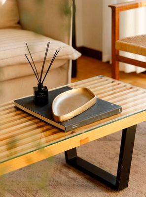 Imagen 2 del producto Plato Decorativo Metálico Dorado