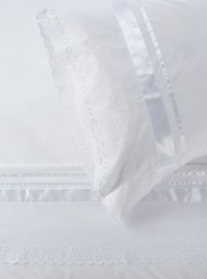 Sábanas 1.5 Plaza 220 Hilos Broderie Blanco