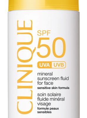 Imagen 2 del producto Bloqueador Clinique Solar Mineral Sunscreen Fluid SPF 50