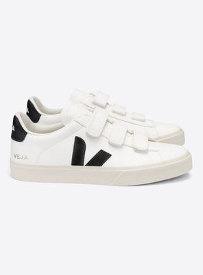 Zapatilla Urbana Estilo Recife Mujer