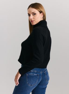 Imagen 2 del producto Sweater Crop Cuello Alto con Lurex