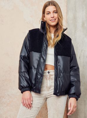Chaqueta Look Cuero con Aplicación de Chiporro