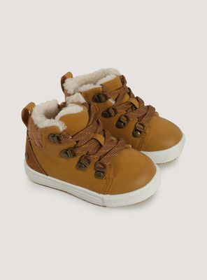 Imagen 2 del producto Botín Niño con Pelo B 440702