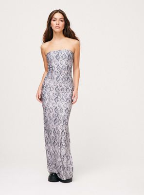 Vestido Strapless Slim Fit