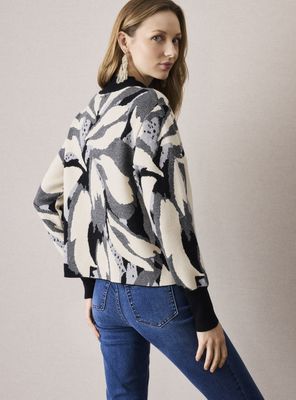 Imagen 2 del producto Sweater Cuello Alto con Diseño