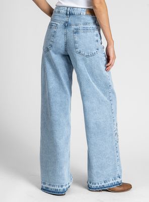 Imagen 2 del producto Jeans Wide Leg Tiro Alto Josefa Bordado Celeste