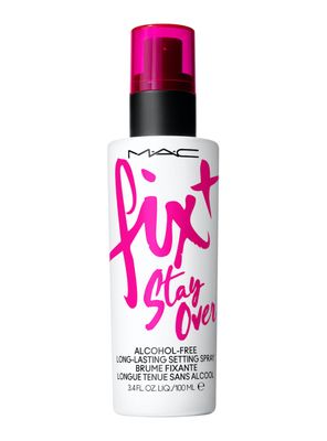 Fijador de Maquillaje Setting Spray Alta Duración Fix+ Stay Over