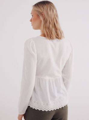 Imagen 2 del producto Blusa Laces Escote Cuello V Bordados