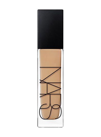 Natural Radiant Longwear Foundation Aruba - image 1