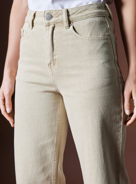 Jeans Bota Recta Straight Fit Colaboración María Pombo-2