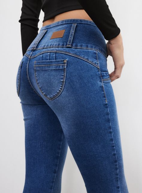 Jeans Pretina Alta Cuatro Botones Push Up-3