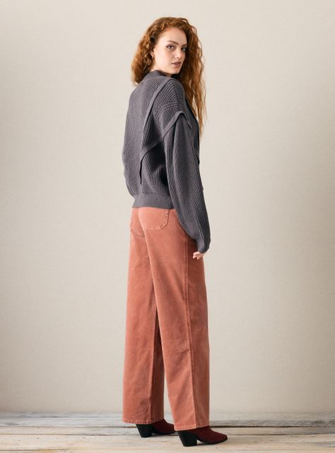 Sweater con Pieza Decorativa en Hombros-5