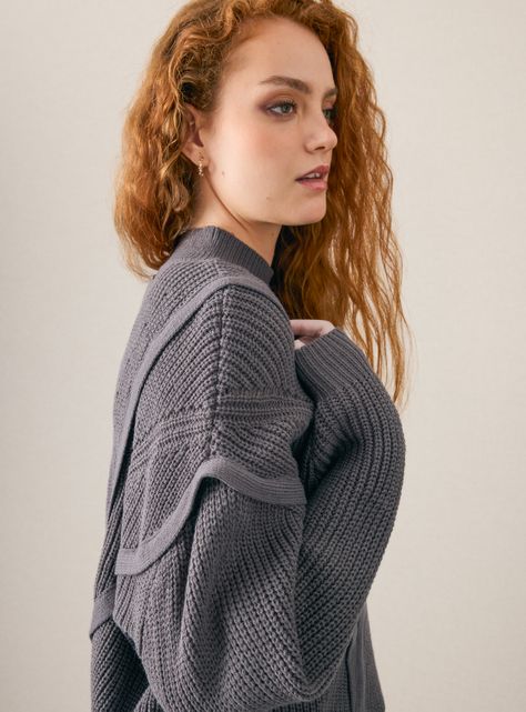 Sweater con Pieza Decorativa en Hombros-3