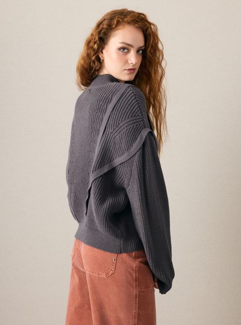 Sweater con Pieza Decorativa en Hombros-1