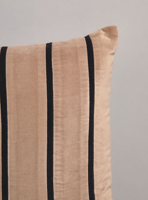 Cojín Stripe Velvet 45x45 cm-2