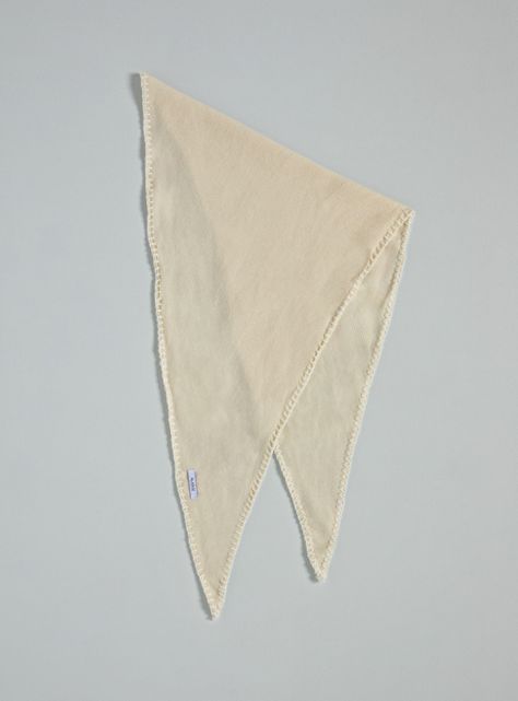 Pañuelo Pañoleta Tejida con Bordado en los Bordes-1