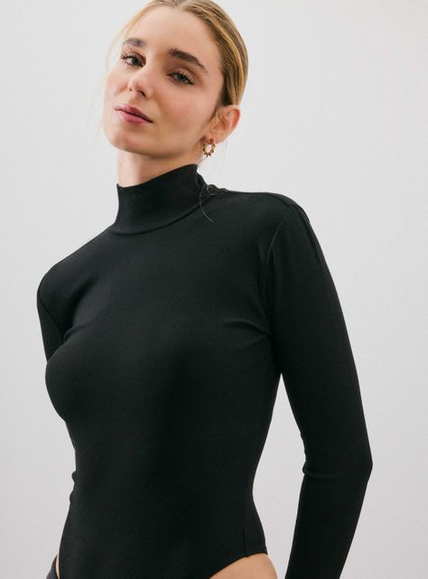 Polera Body Cuello Alto Ajustado-3