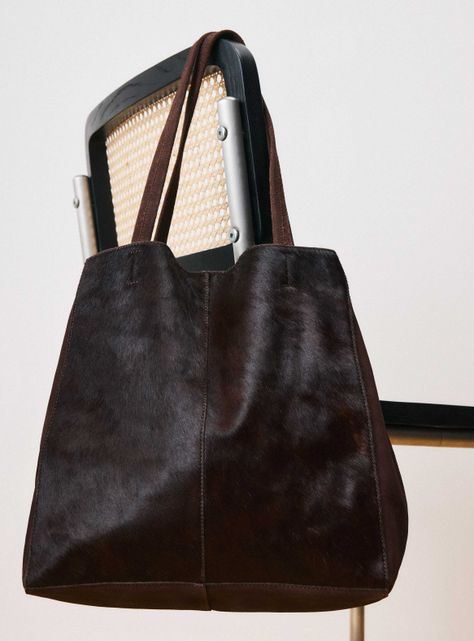 Cartera Totebag Cuero Textura Café Moro C del Pilar-1
