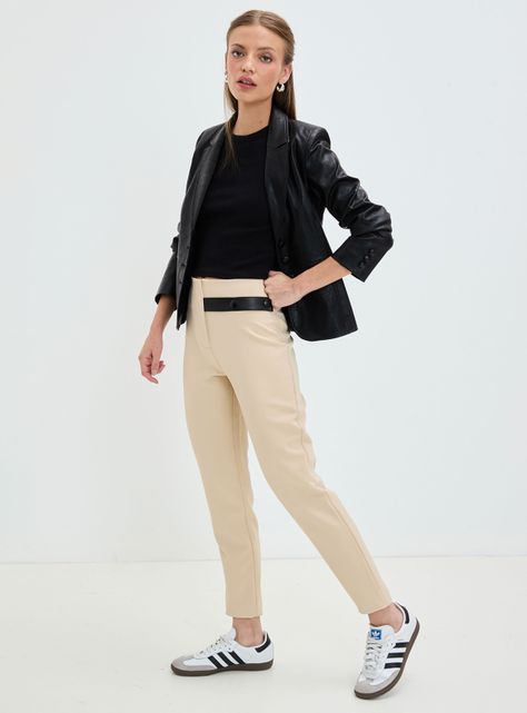 Pantalón Liso con Detalle de Lado-3