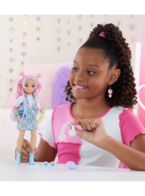 Muñeca Daisy Barbie Dream Besties -5