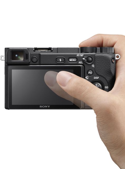 Cámara Digital Mirrorless APS-C ILCE-6400K A6400 + Lente SELP16502-3