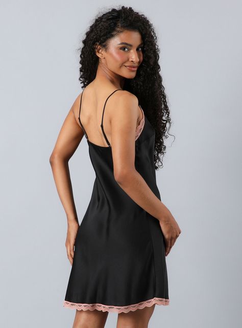Camisola Satín Diseño de Encaje-1