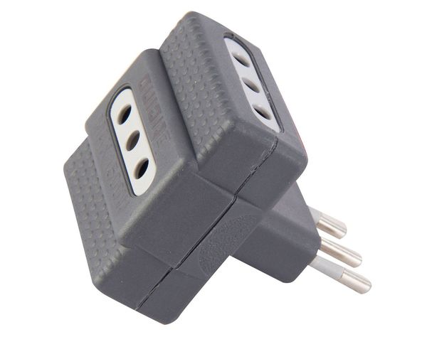 Adaptador triple línea 2p+t 10a 250v gris Bticino-4