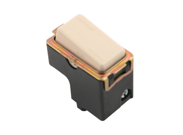 Interruptor conmutador magic 16 amp Bticino-1