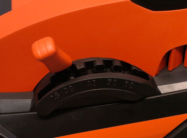 Cortacésped eléctrico 1600W 38 cm GR3800 Black+Decker-4