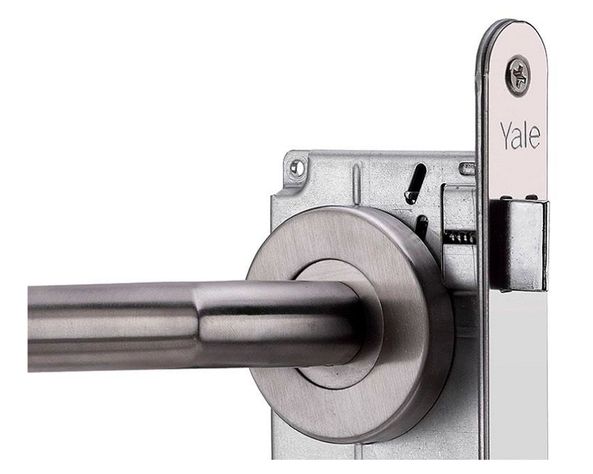 Cerradura embutida dormitorio/clóset Toscana plata Yale-1