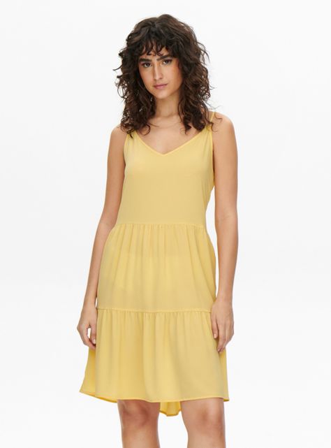 Vestido Amarillo Corto con Volados-0