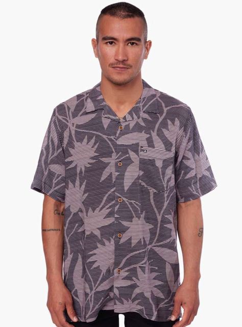 Camisa Flores Distorsionadas-0