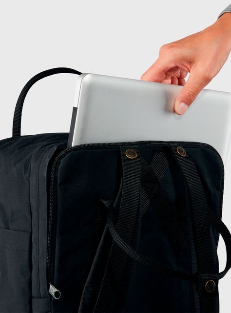 Mochila Kanken Laptop 15 Black-4