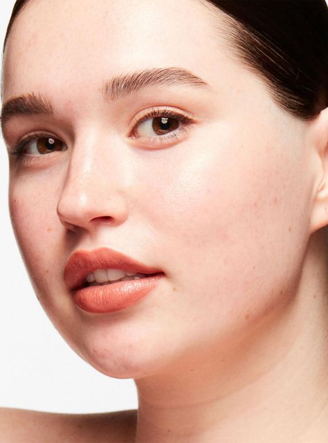 Base de Maquillaje M·A·C Strobe Dewy Skin Light 4-2