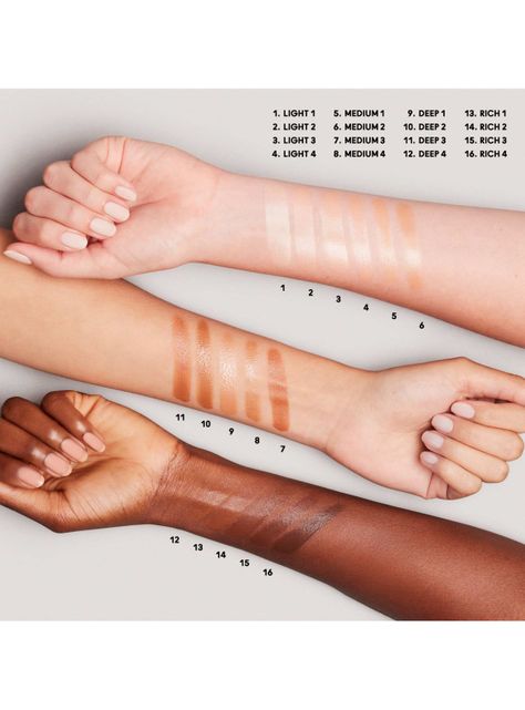 Base de Maquillaje M·A·C Strobe Dewy Skin Rich 1-4