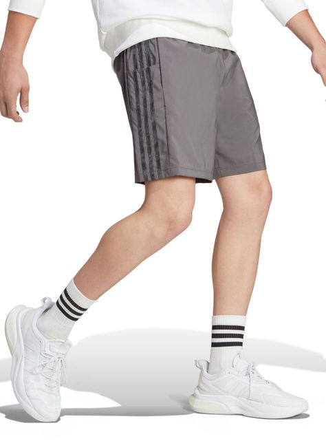 Short Tiro Medio Liviano y Moderno-0