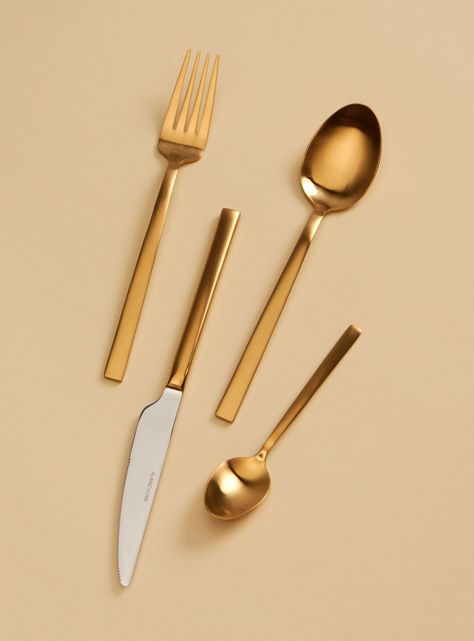 Set Cubiertos Dorados 24 Piezas-0