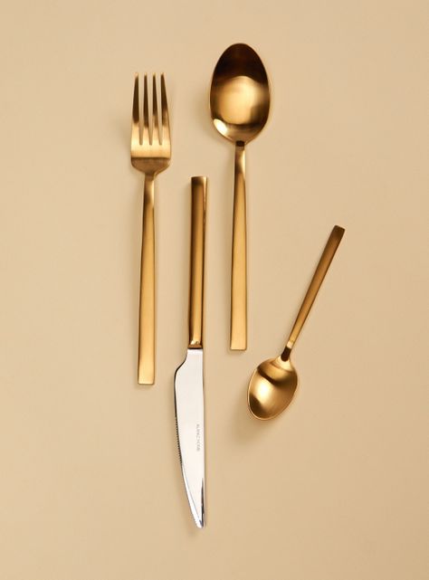 Set Cubiertos Dorados 24 Piezas-1